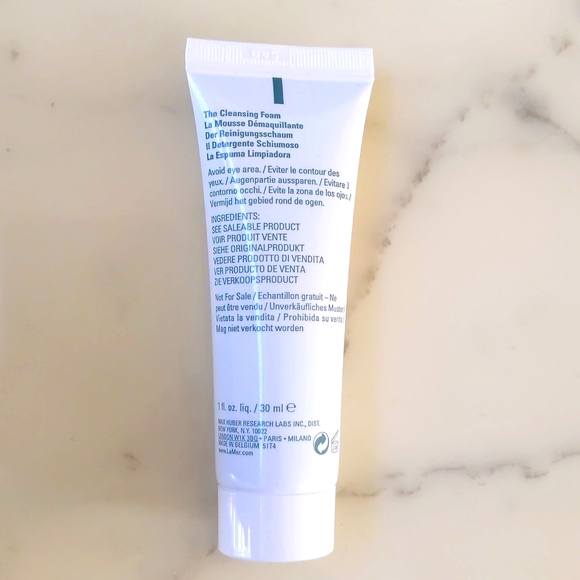 New La Mer The Hand Treatment 30ml. & The Cleansing Foam 30ml. w/Logo Paper Bag. - Picture 6 of 6